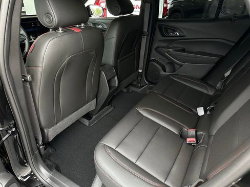 New 2026 Chevrolet Trax RS w/ Sunroof Package image 15