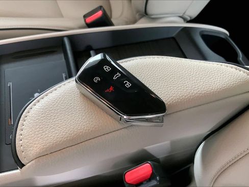 Used 2025 Honda Odyssey Touring image 15