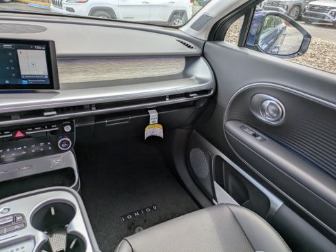 New 2026 Hyundai Ioniq 9 Limited image 14
