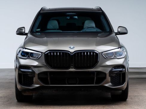 Used 2023 BMW X5 xDrive45e w/ Executive Package AWD/4WD image 2