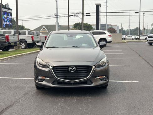 Used 2018 MAZDA MAZDA3 Grand Touring w/ Premium Equipment Package FWD image 8