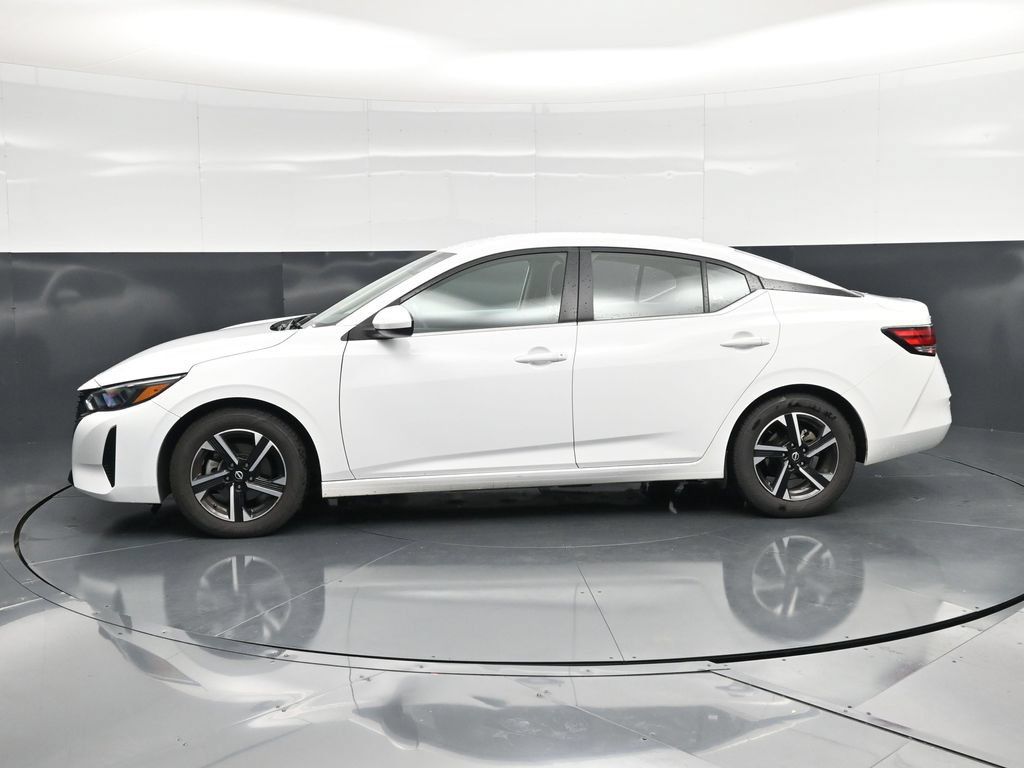 Used 2024 Nissan Sentra SV FWD image 8