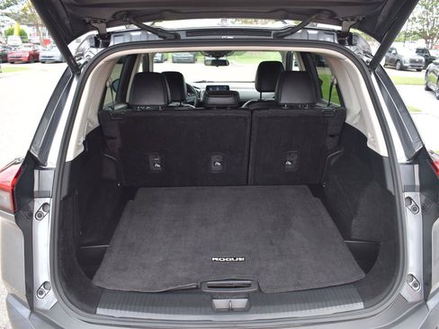 Used 2023 Nissan Rogue SV w/ SV Premium B Package FWD image 50