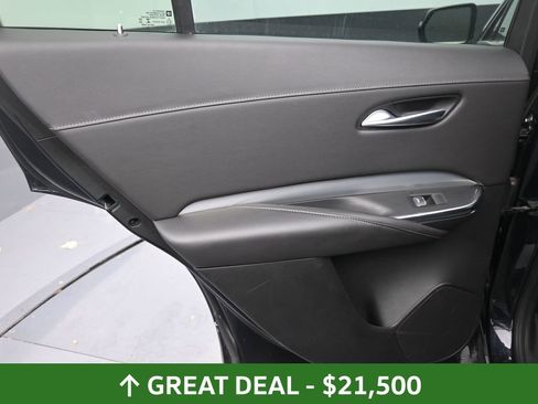 Used 2023 Cadillac XT4 Premium Luxury image 38