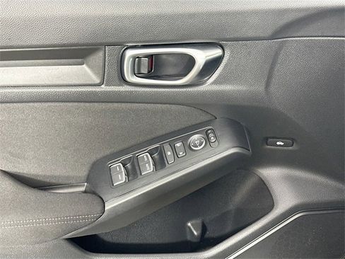 Used 2025 Honda Civic Sport image 23
