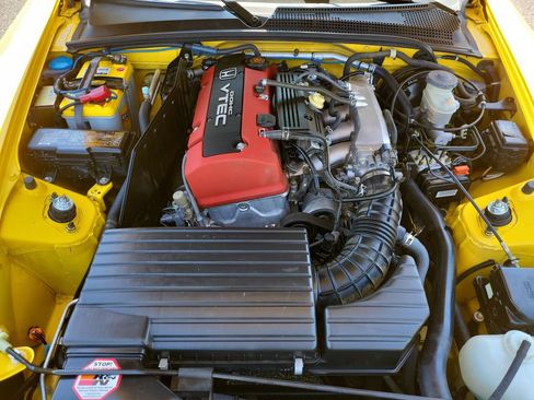 Used 2001 Honda S2000 image 20