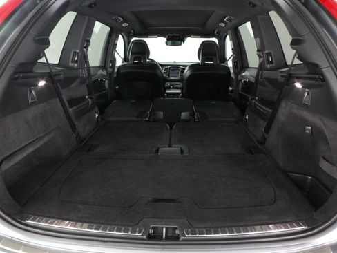 Used 2016 Volvo XC90 T6 R-Design w/ Protection Package Plus AWD/4WD image 35