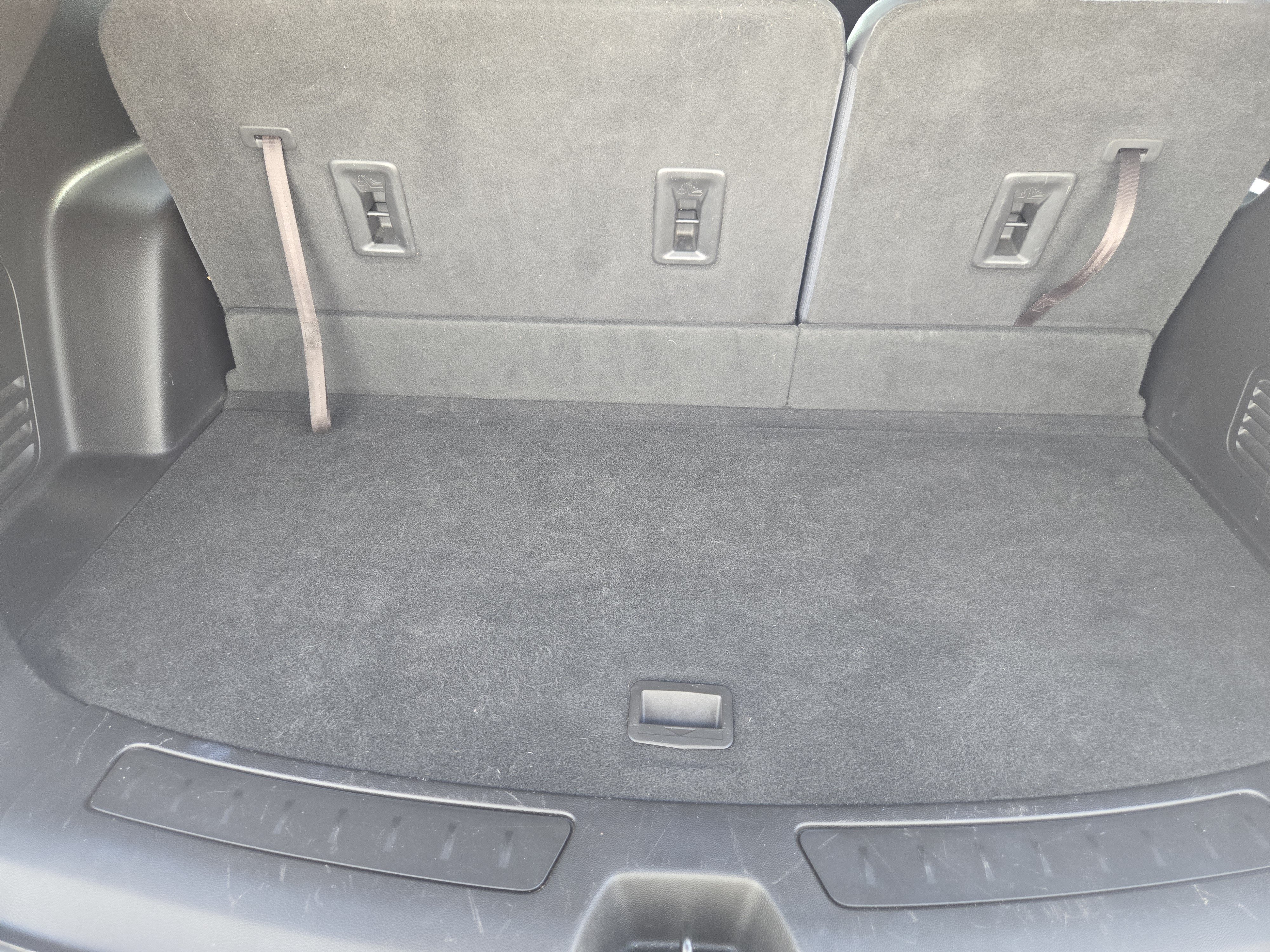 Used 2018 Buick Enclave Essence w/ Trailering Package FWD image 34