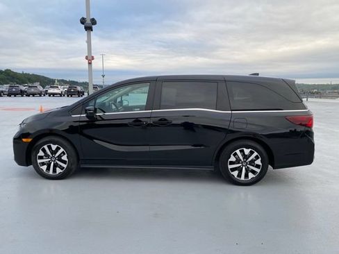 Used 2025 Honda Odyssey EX-L image 5