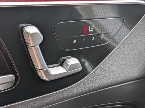 Used 2025 Mercedes-Benz GLC 43 AMG GLC 43 AMG image 28