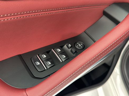 New 2026 BMW X6 xDrive40i image 28