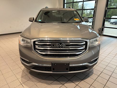 Used 2019 GMC Acadia SLT FWD image 8