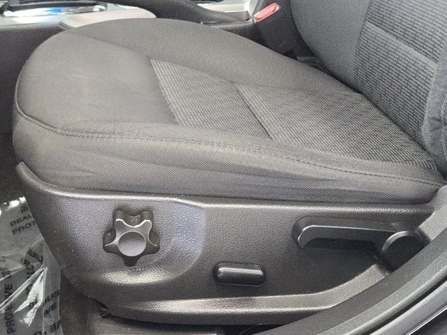 Used 2010 Ford Fusion SE FWD image 18