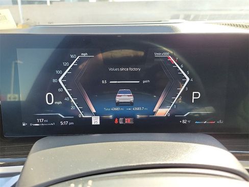 Used 2024 BMW X7 xDrive40i image 7