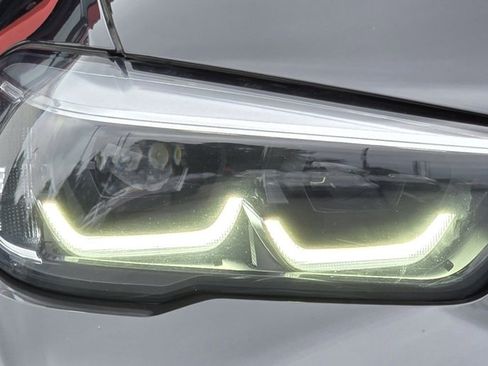 Used 2022 BMW X6 xDrive40i image 13