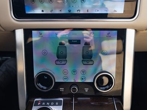 Used 2021 Land Rover Range Rover Westminster Edition image 16