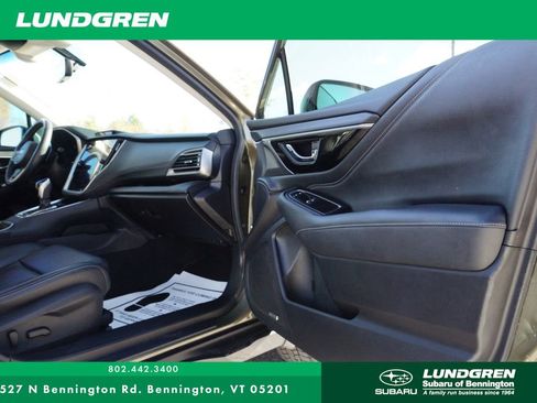 Used 2020 Subaru Outback Limited image 25