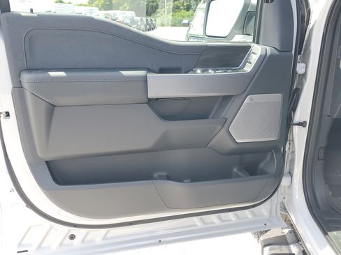 New 2025 Ford F150 Lariat w/ Equipment Group 502A High image 16