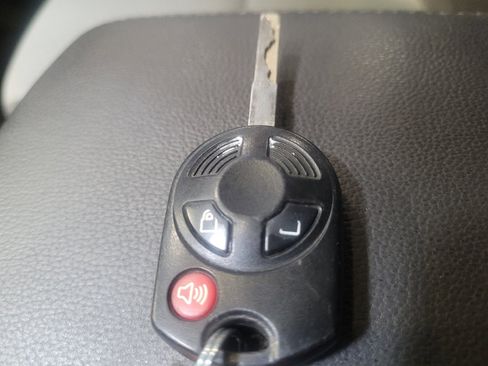 Used 2018 Ford Escape SE FWD image 32