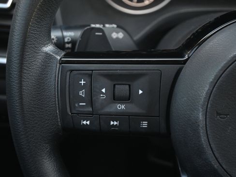 Used 2021 Nissan Rogue SV image 29