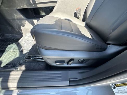 Certified 2026 Nissan Rogue SV w/ SV Premium Package AWD/4WD image 12
