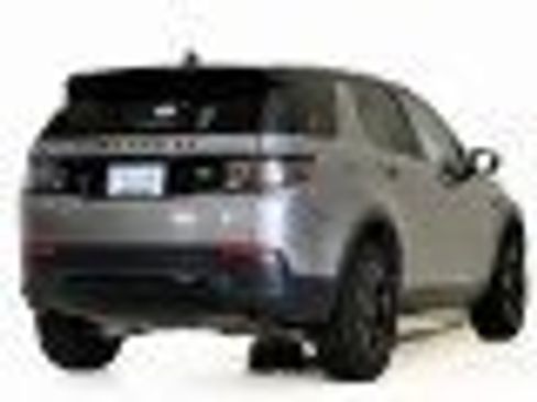 Used 2020 Land Rover Discovery Sport SE image 7