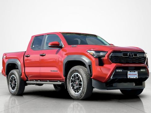 Certified 2024 Toyota Tacoma TRD Off-Road w/ TRD Off Road Upgrade Package AWD/4WD image 7