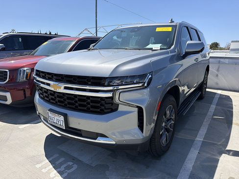 Used 2023 Chevrolet Tahoe LS RWD image 2