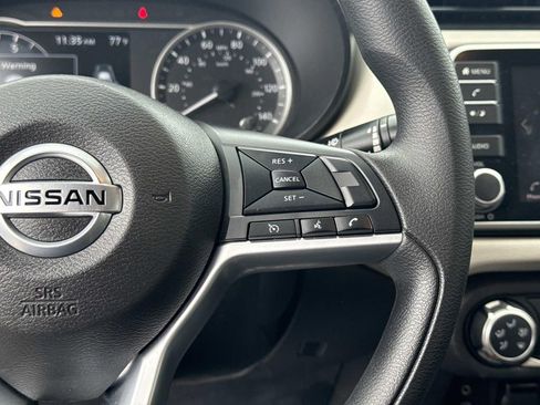 Used 2021 Nissan Versa SV image 26