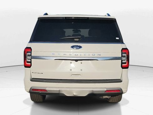 Used 2022 Ford Expedition Platinum RWD image 4