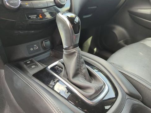 Certified 2020 Nissan Rogue SL w/ Premium Package FWD image 38