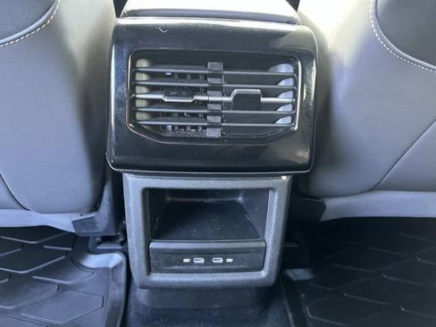 Used 2023 Volkswagen ID.4 Pro image 23