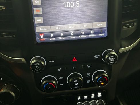 Used 2019 RAM 1500 Big Horn image 4