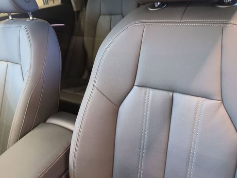 Used 2025 Audi Q5 Premium Plus w/ Premium Plus image 17