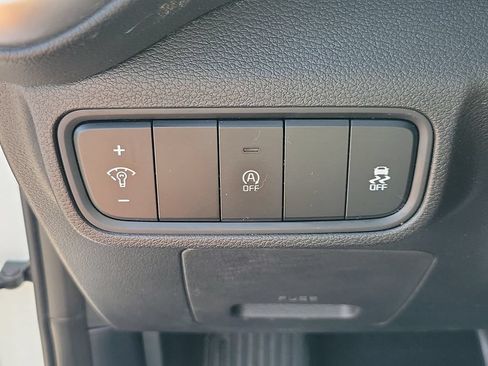 Used 2020 Kia Soul LX FWD image 29