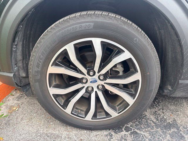 Used 2025 Ford Explorer ST-Line AWD/4WD image 12