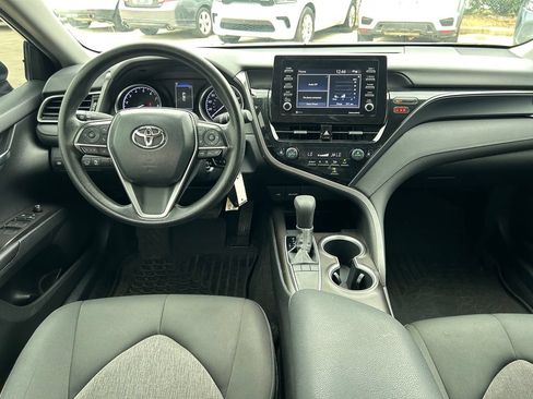 Used 2022 Toyota Camry LE FWD image 15