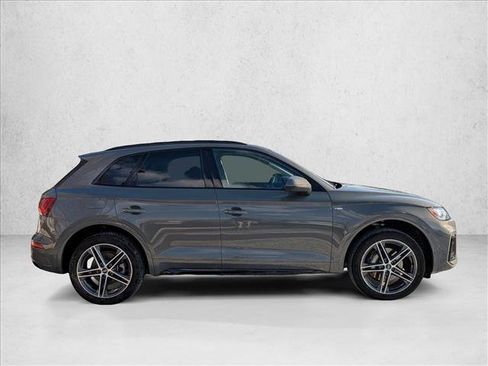 Certified 2023 Audi Q5 e Premium Plus w/ Premium Plus Package image 4