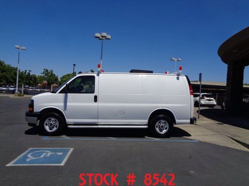Used 2024 GMC Savana 2500 w/ Driver Convenience Package RWD image 2