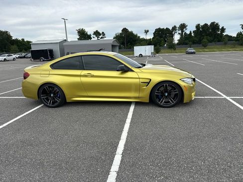 Used 2017 BMW M4 Coupe RWD image 3
