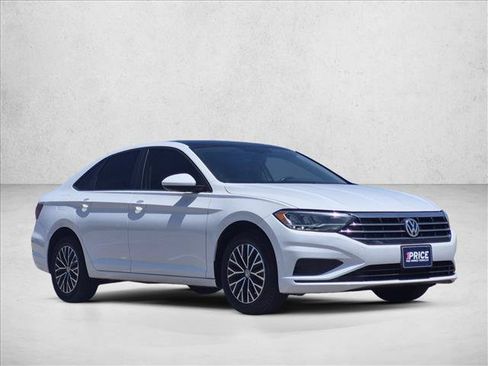 Used 2019 Volkswagen Jetta SE FWD image 3