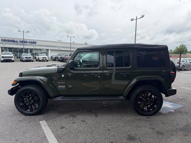 Used 2023 Jeep Wrangler Unlimited Sahara w/ Cold Weather Group AWD/4WD image 26