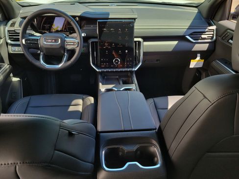 New 2026 GMC Acadia Elevation FWD image 17