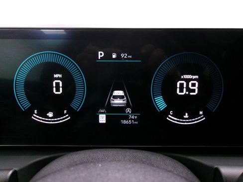 Used 2025 Hyundai Tucson SE AWD/4WD image 7