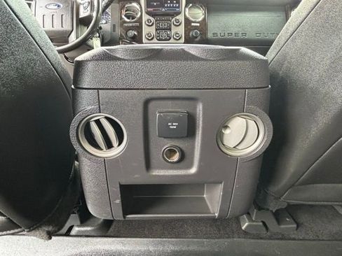 Used 2013 Ford F250 Platinum w/ FX4 Off Road Pkg image 22