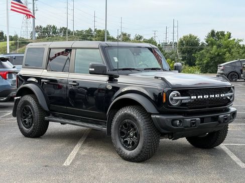 Used 2023 Ford Bronco Wildtrak AWD/4WD image 31