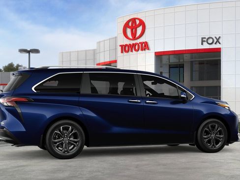 New 2026 Toyota Sienna Platinum AWD/4WD image 20