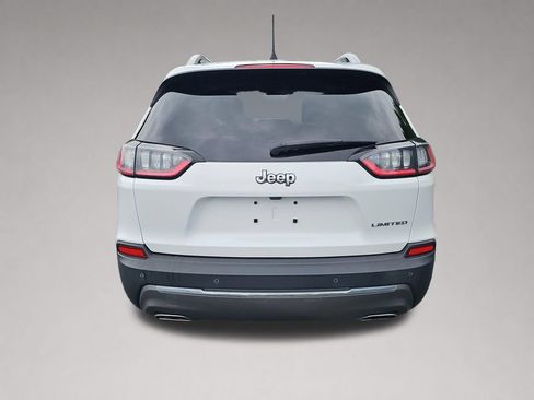 Used 2019 Jeep Cherokee Limited w/ Luxury Group FWD image 5