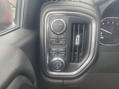 Certified 2022 GMC Sierra 1500 SLT w/ SLT Premium Plus Package image 9