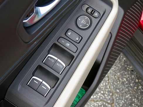Used 2024 Honda Accord EX image 37